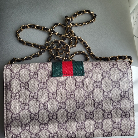 Gucci Bags Auth Gucci Crossbody Wallet On Chain Poshmark